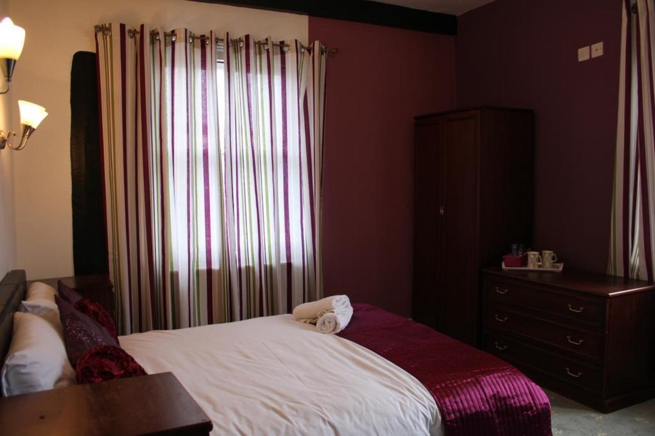 The George Hotel Stansted Airport Бішопс-Стортфорд Екстер'єр фото