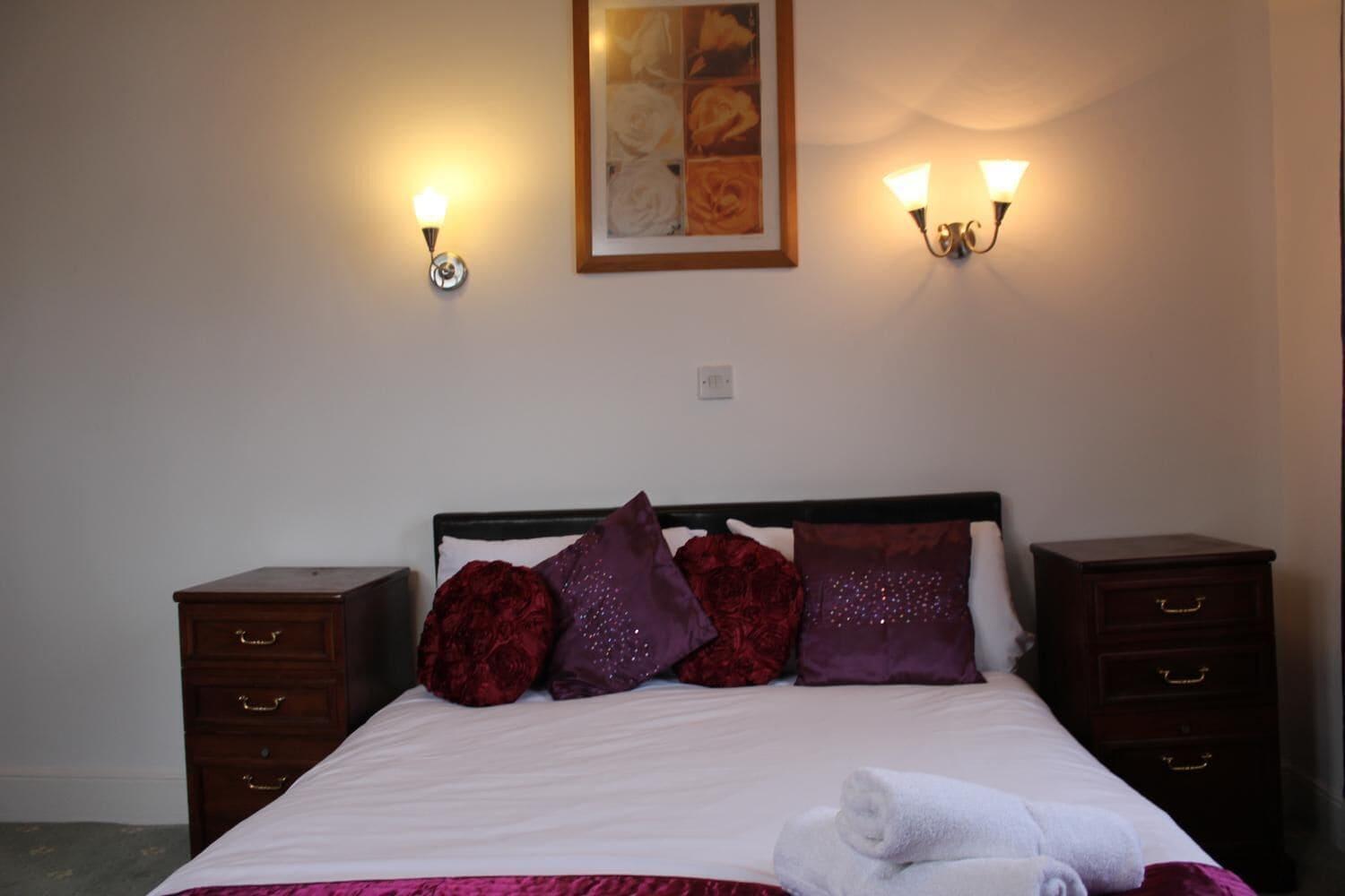 The George Hotel Stansted Airport Бішопс-Стортфорд Екстер'єр фото