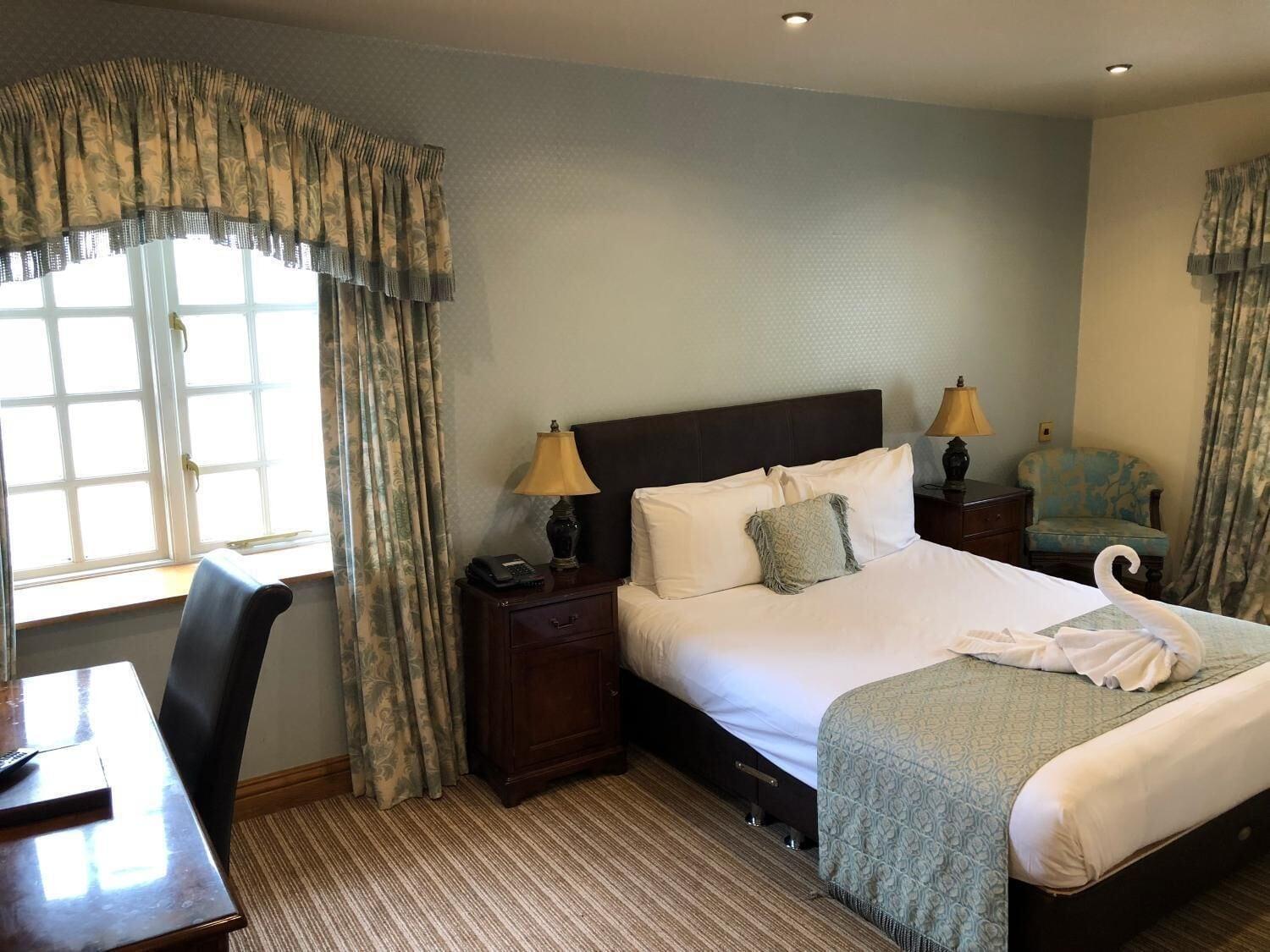 The George Hotel Stansted Airport Бішопс-Стортфорд Екстер'єр фото