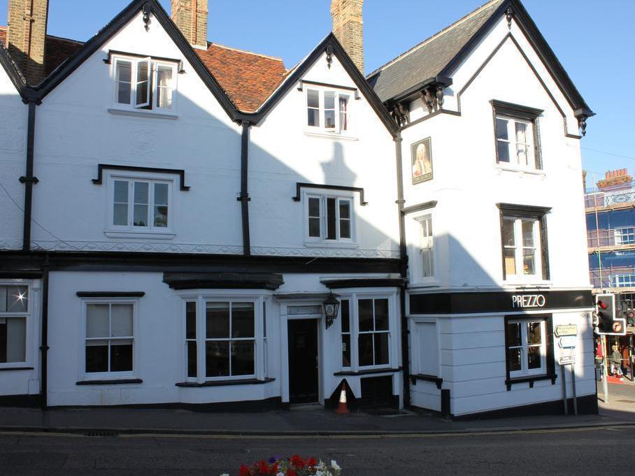 The George Hotel Stansted Airport Бішопс-Стортфорд Екстер'єр фото